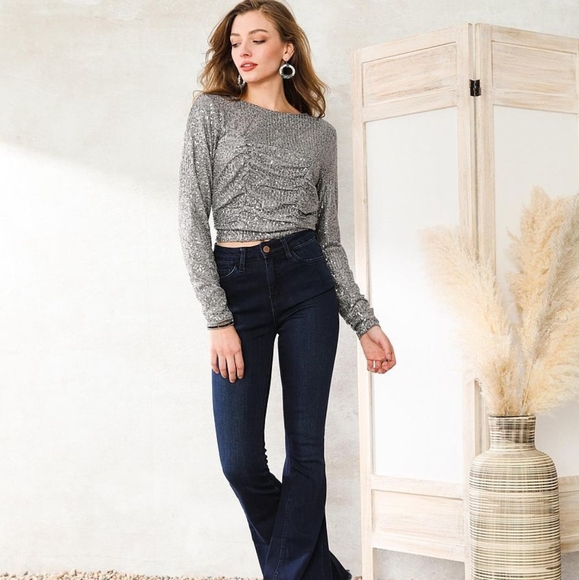 Privy Sequined mesh open back crop top - Picture 4 of 7